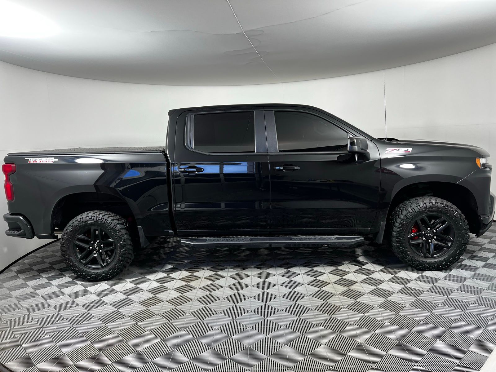 Thumbnail: 2021 Chevrolet Silverado 1500 - 4