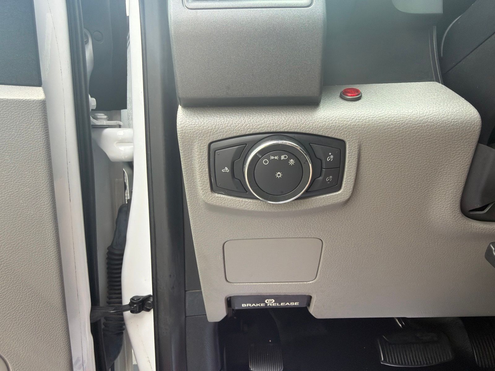 Used 2017 Oxford White Ford XL image 20