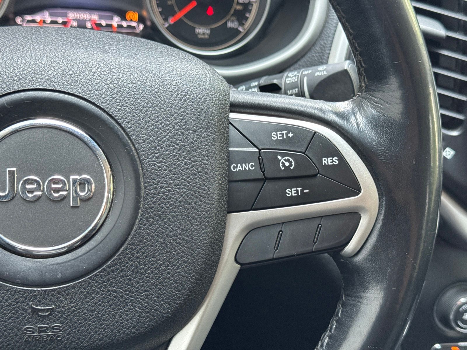 Used 2015 Anvil Clearcoat Jeep Trailhawk image 19