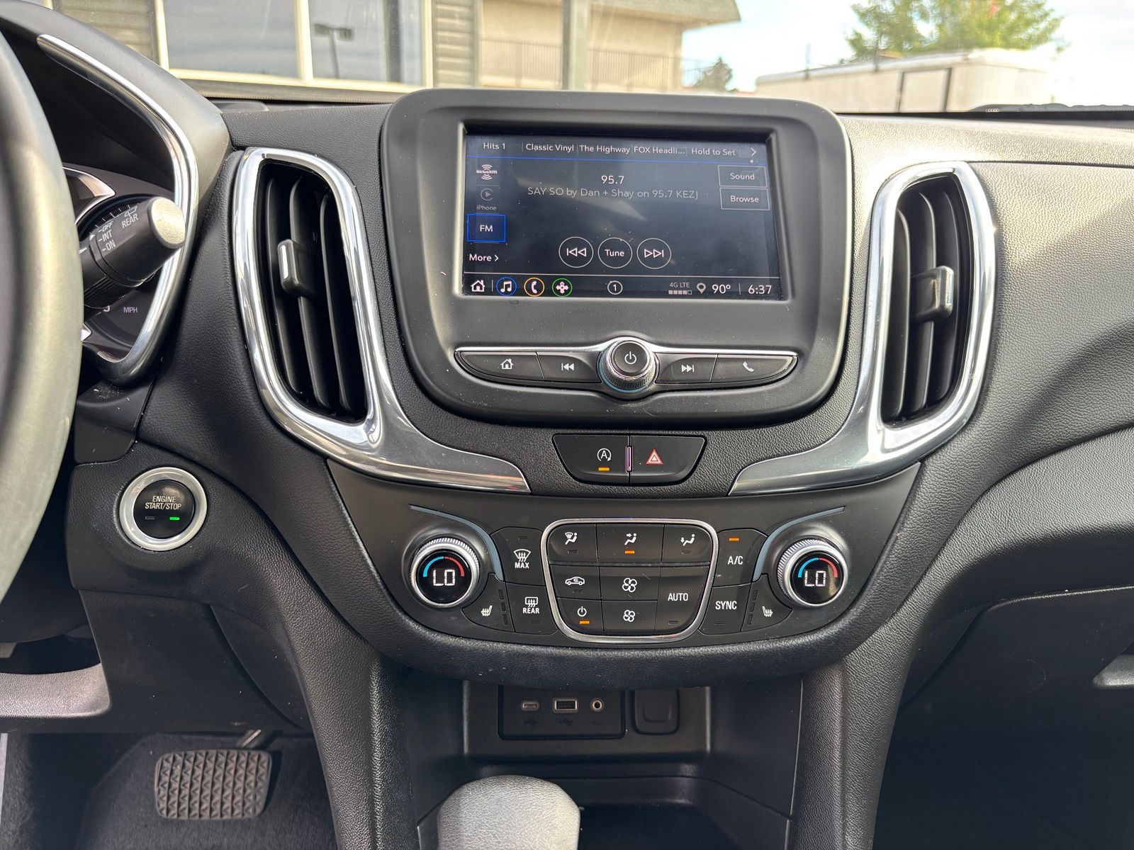 Used 2023 Chevrolet Equinox SUV