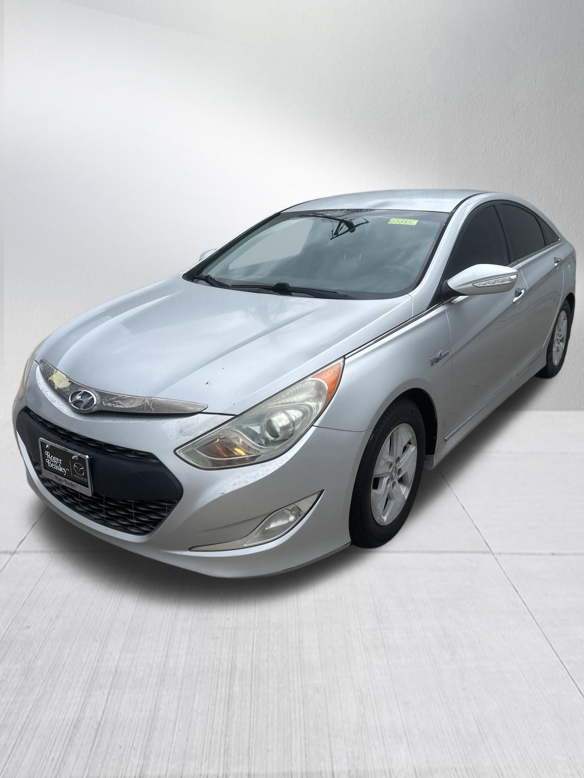 Used Car 2012 Hyundai Sonata Hybrid  Base For Sale Under $10,000 In Austin, Texas