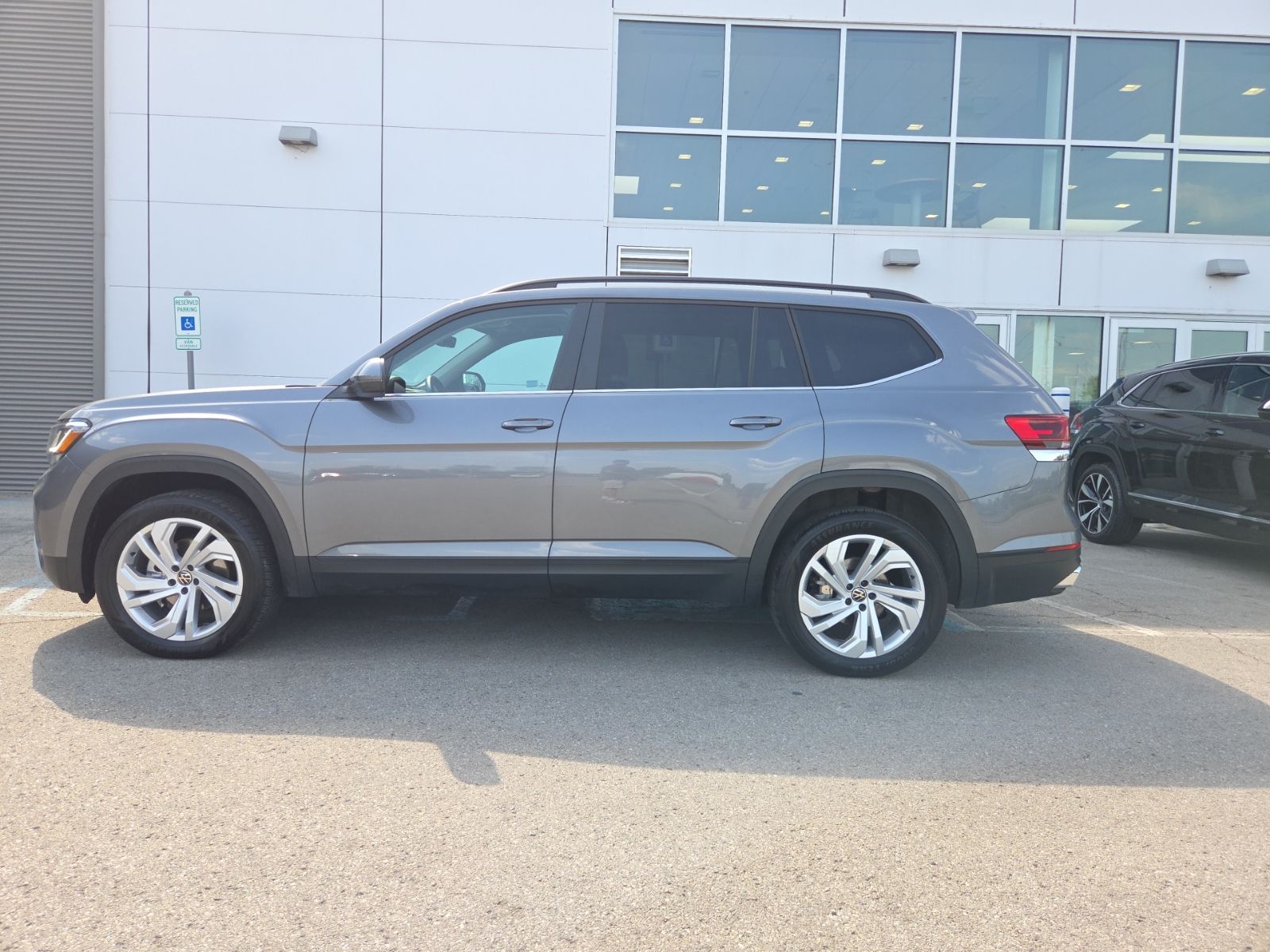 used 2023 Volkswagen Atlas car, priced at $31,250