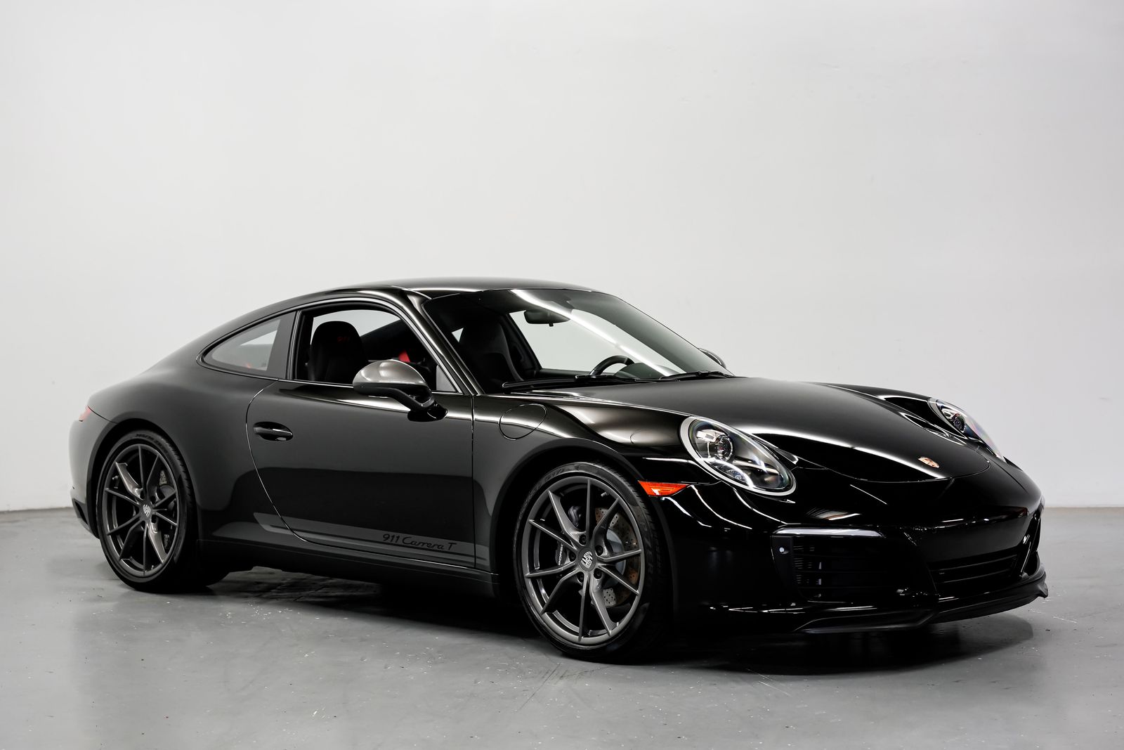  2019 Porsche 911 Carrera T Coupe RWD   