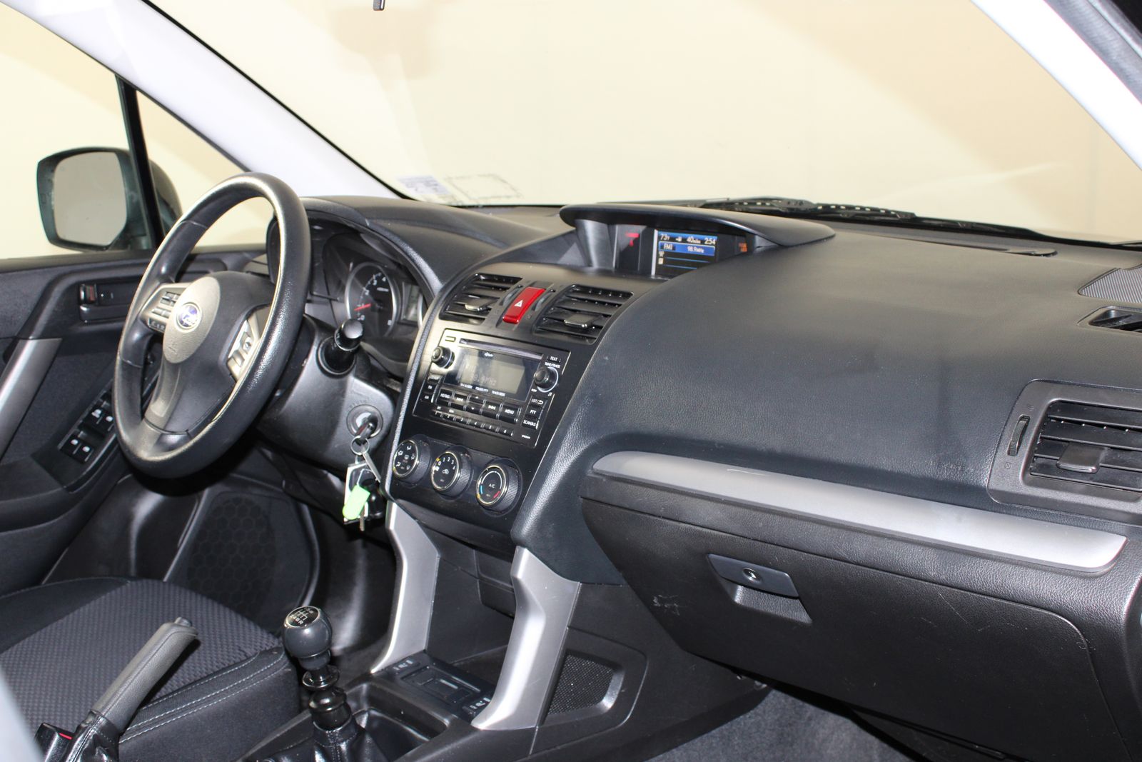 Used 2014 Black Subaru 2.5i Premium image 26