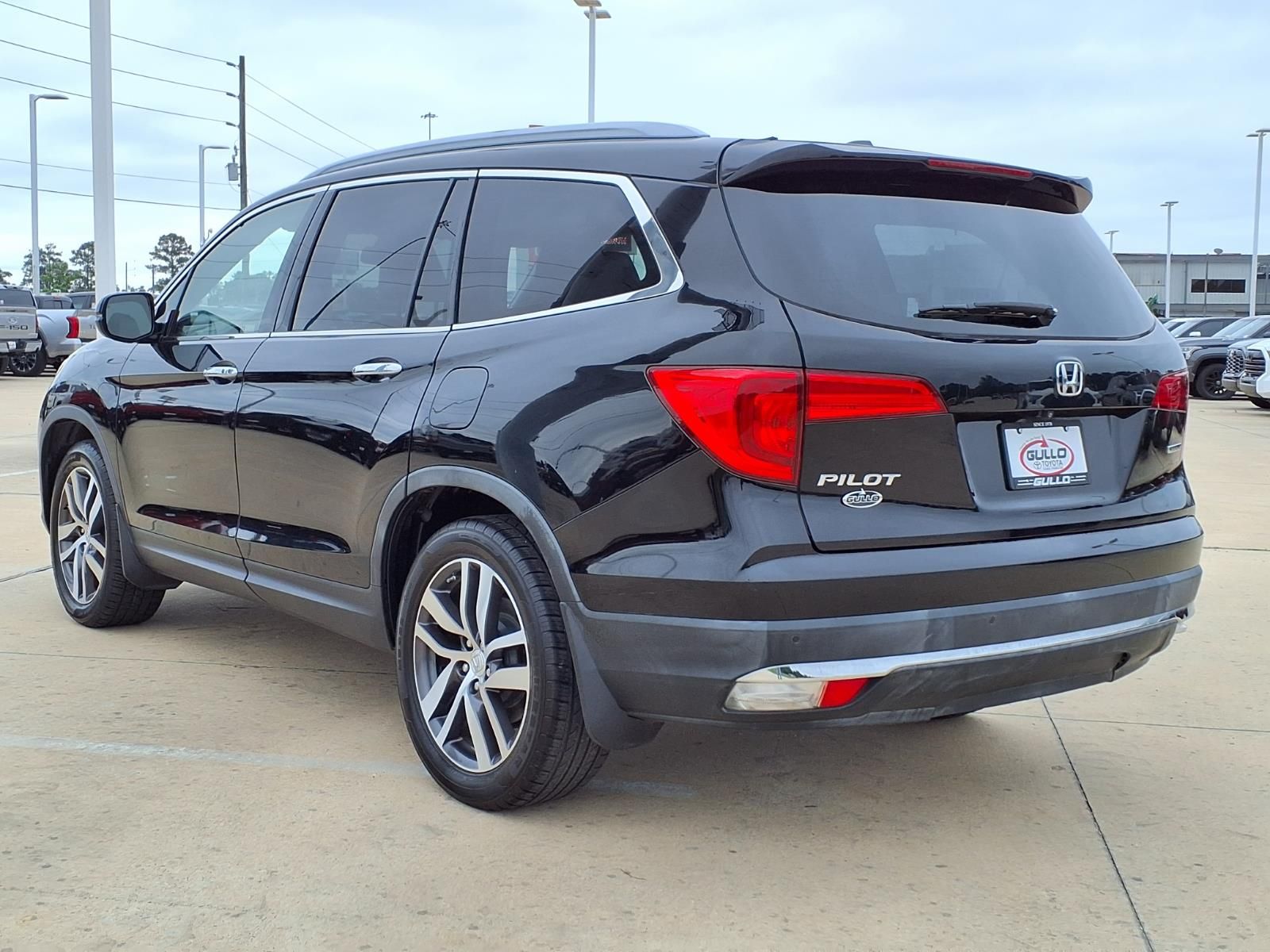 2018 Honda Pilot Touring Black at Toyota of Victoria
