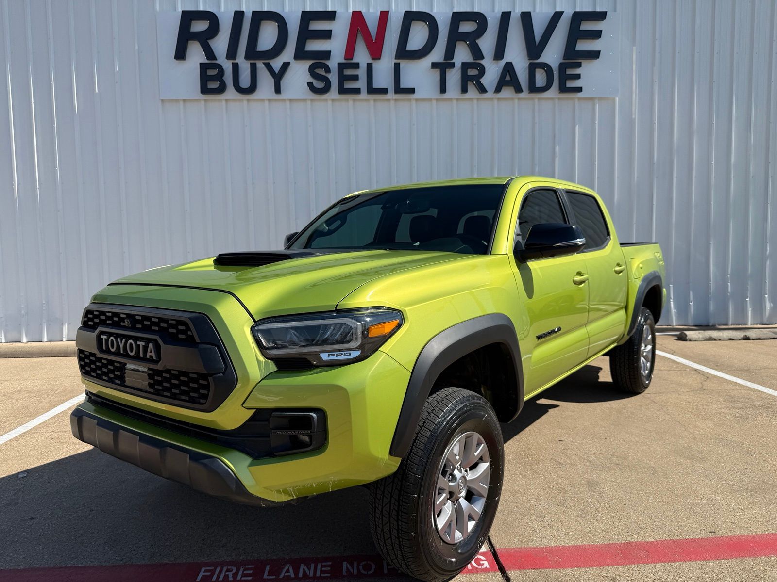 Green (Electric Lime Metallic) 2022 Toyota Tacoma Pickup Truck Four-Wheel Drive 6-Speed Manual