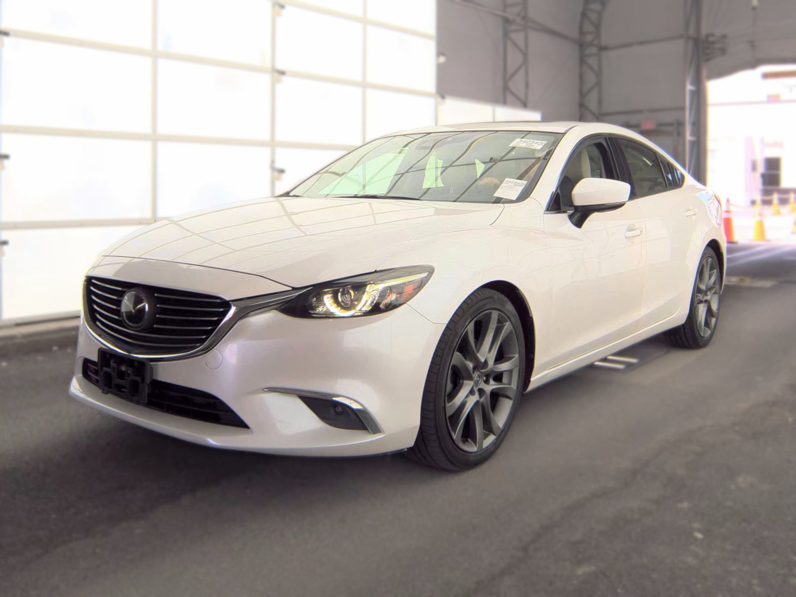 Snowflake White Pearl Mica 2017 Mazda MAZDA6 Sedan Front-Wheel Drive 6-Speed Automatic