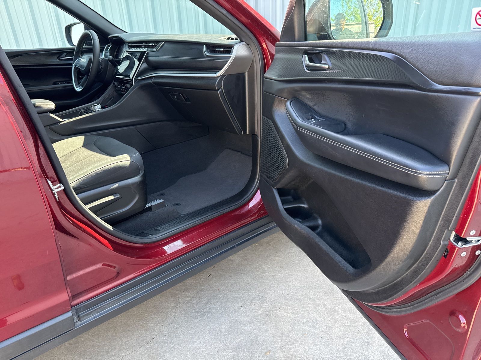 Used Car 2024 Jeep Grand Cherokee L  Laredo For Sale Under $30,000 In Austin, Texas