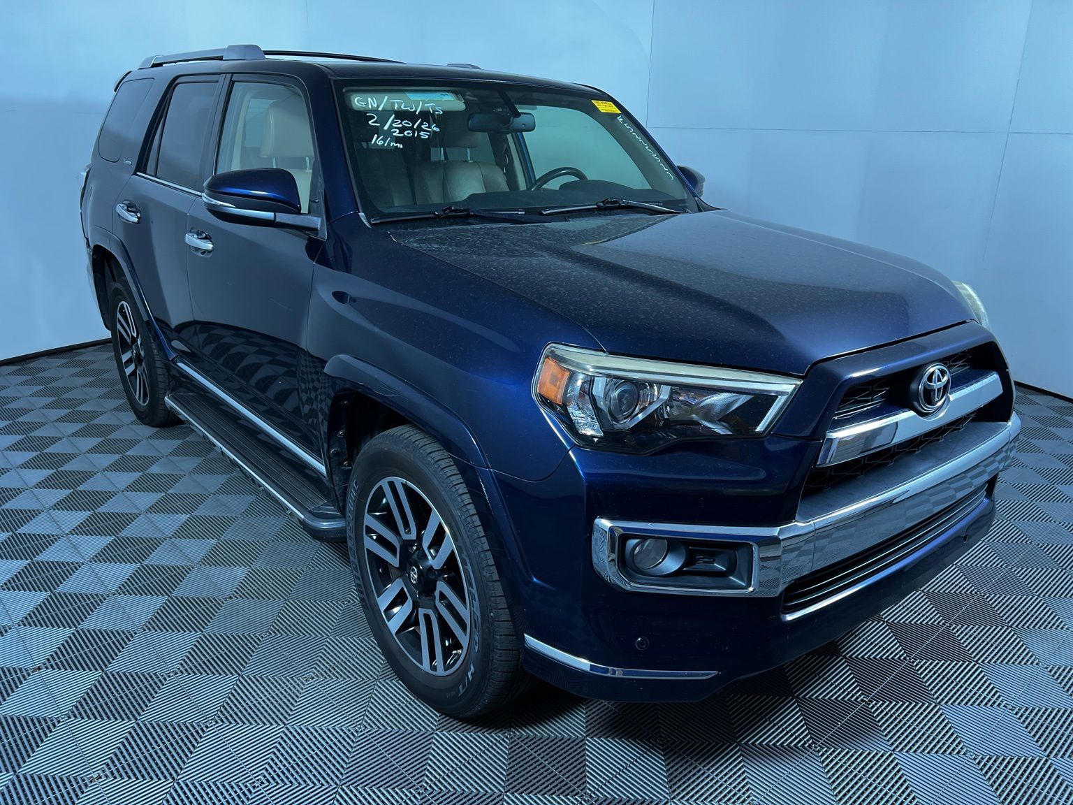 Thumbnail: 2015 Toyota 4Runner - 3
