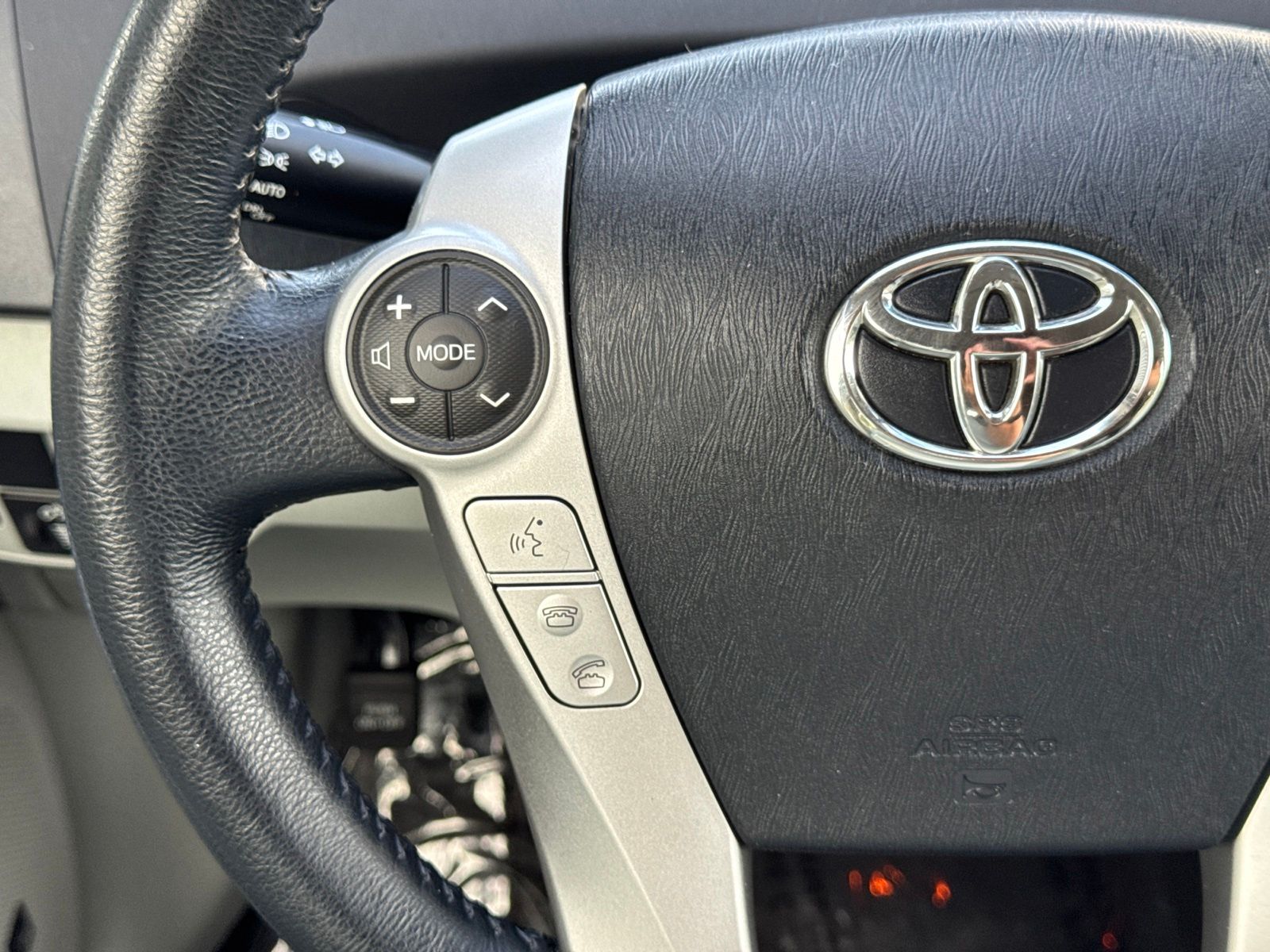 Used 2015 Winter Gray Metallic Toyota Four image 19