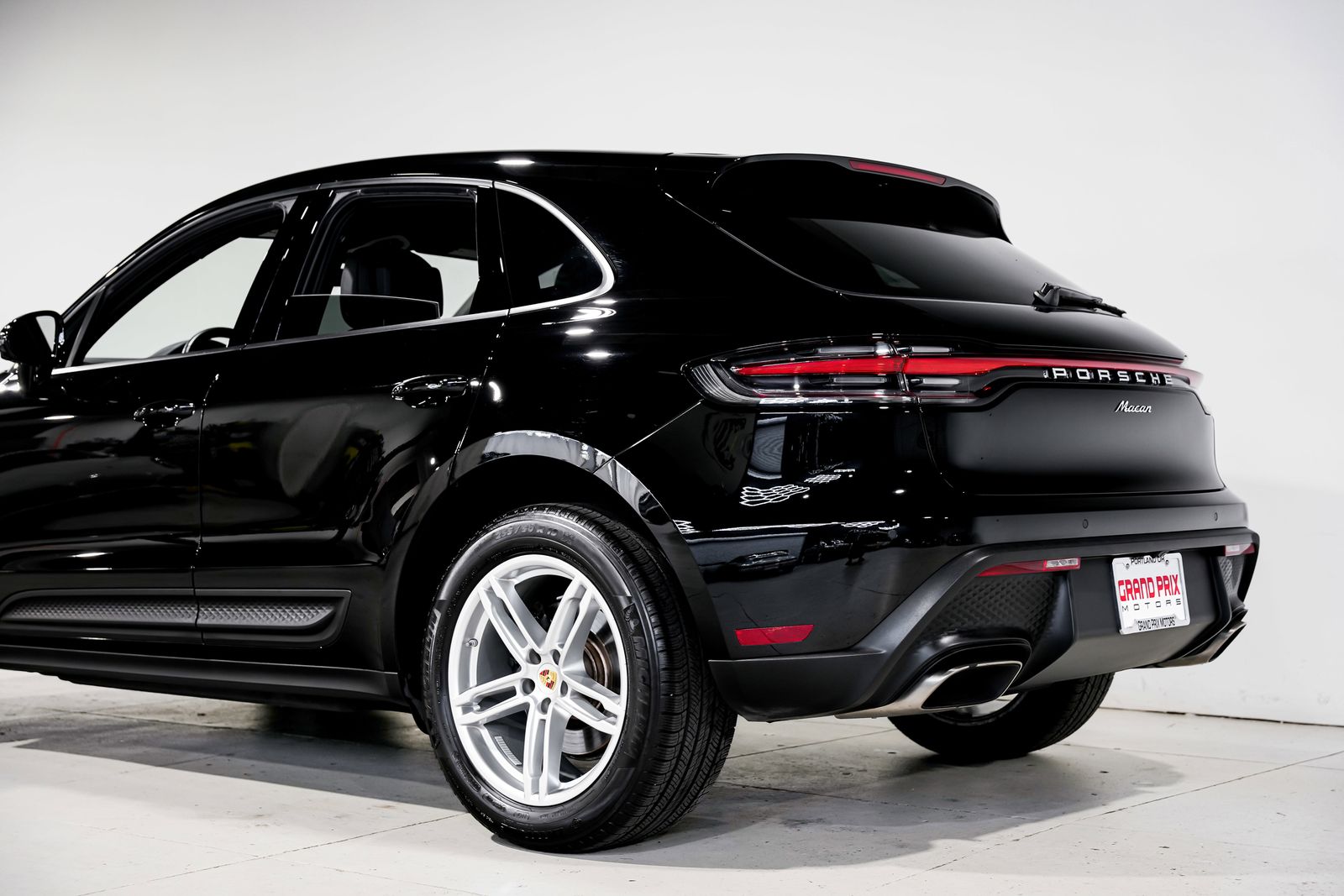 2024 Porsche Macan Base — photo 39