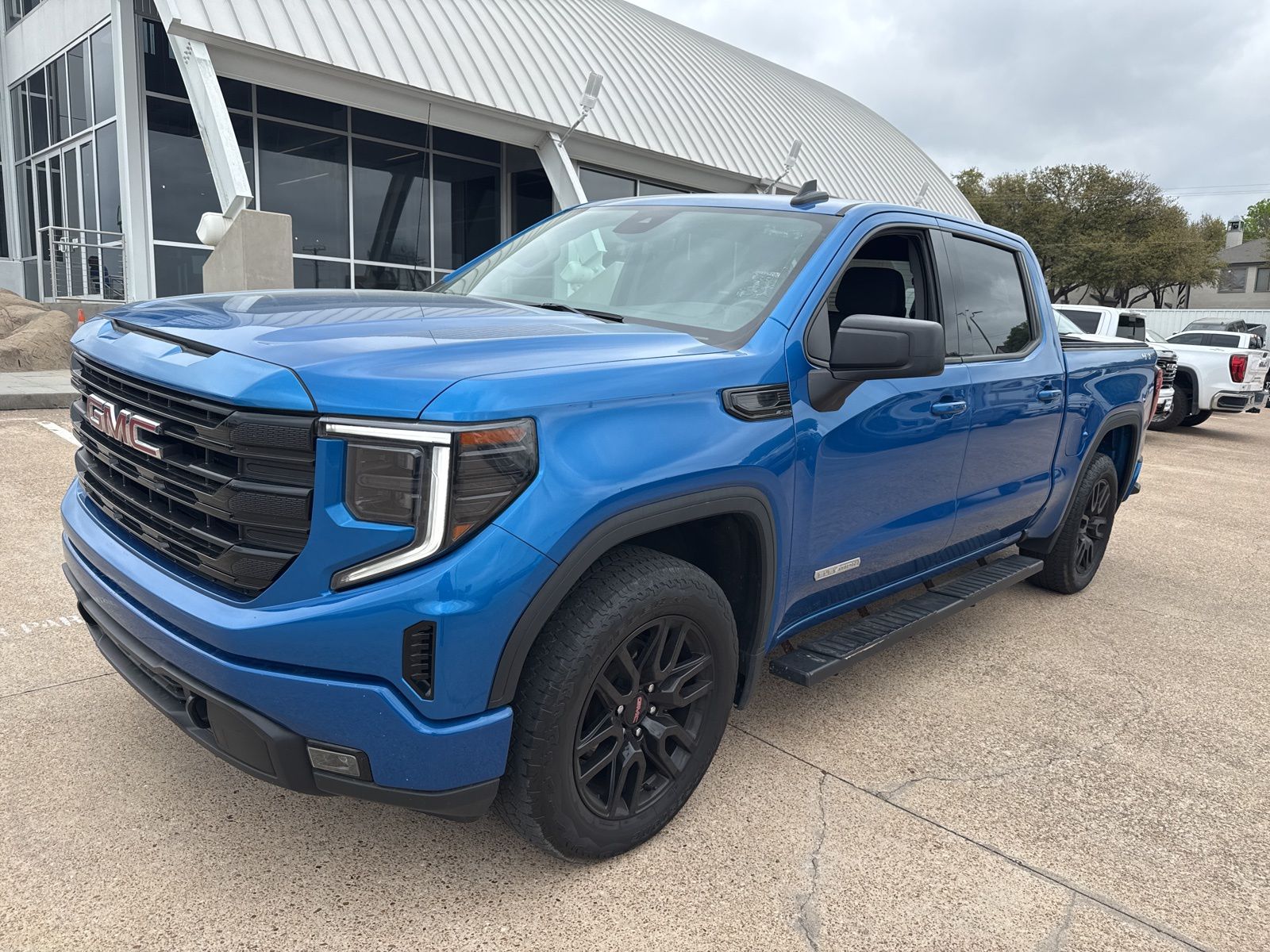 2022 GMC Sierra 1500 Elevation Standard Crew Cab 4WD