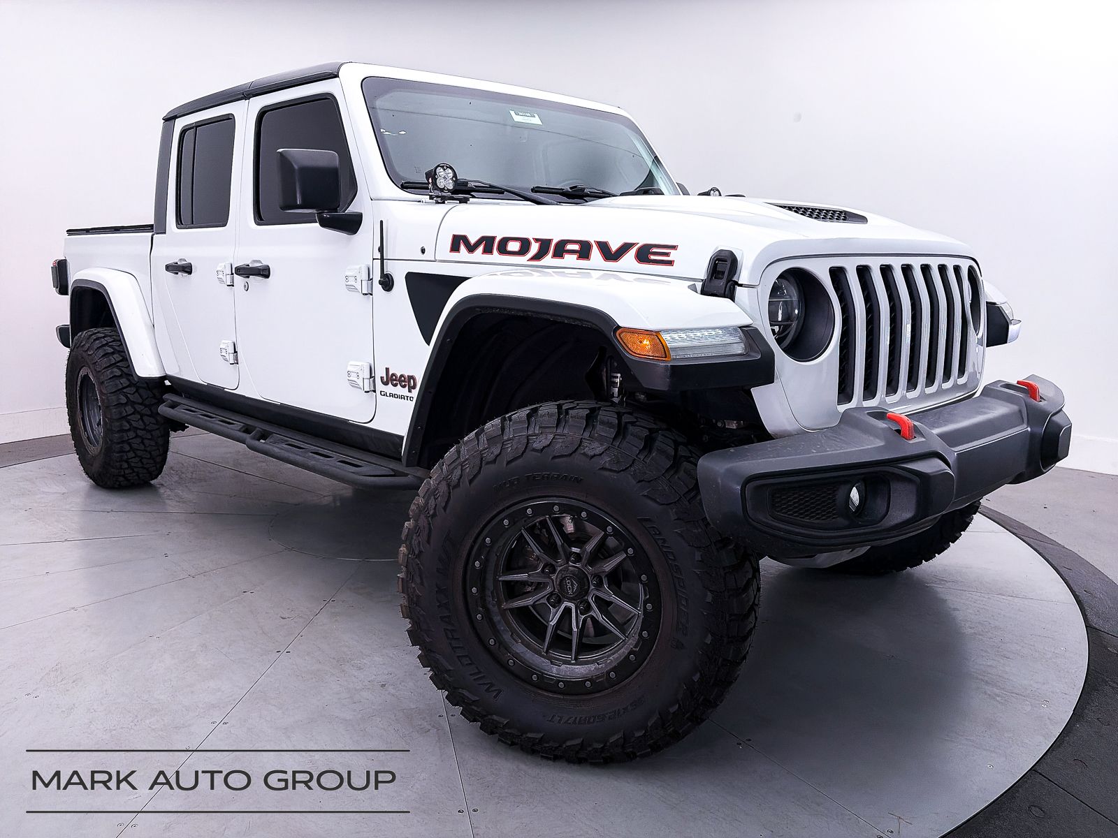 2021 Jeep Gladiator Mojave's photo