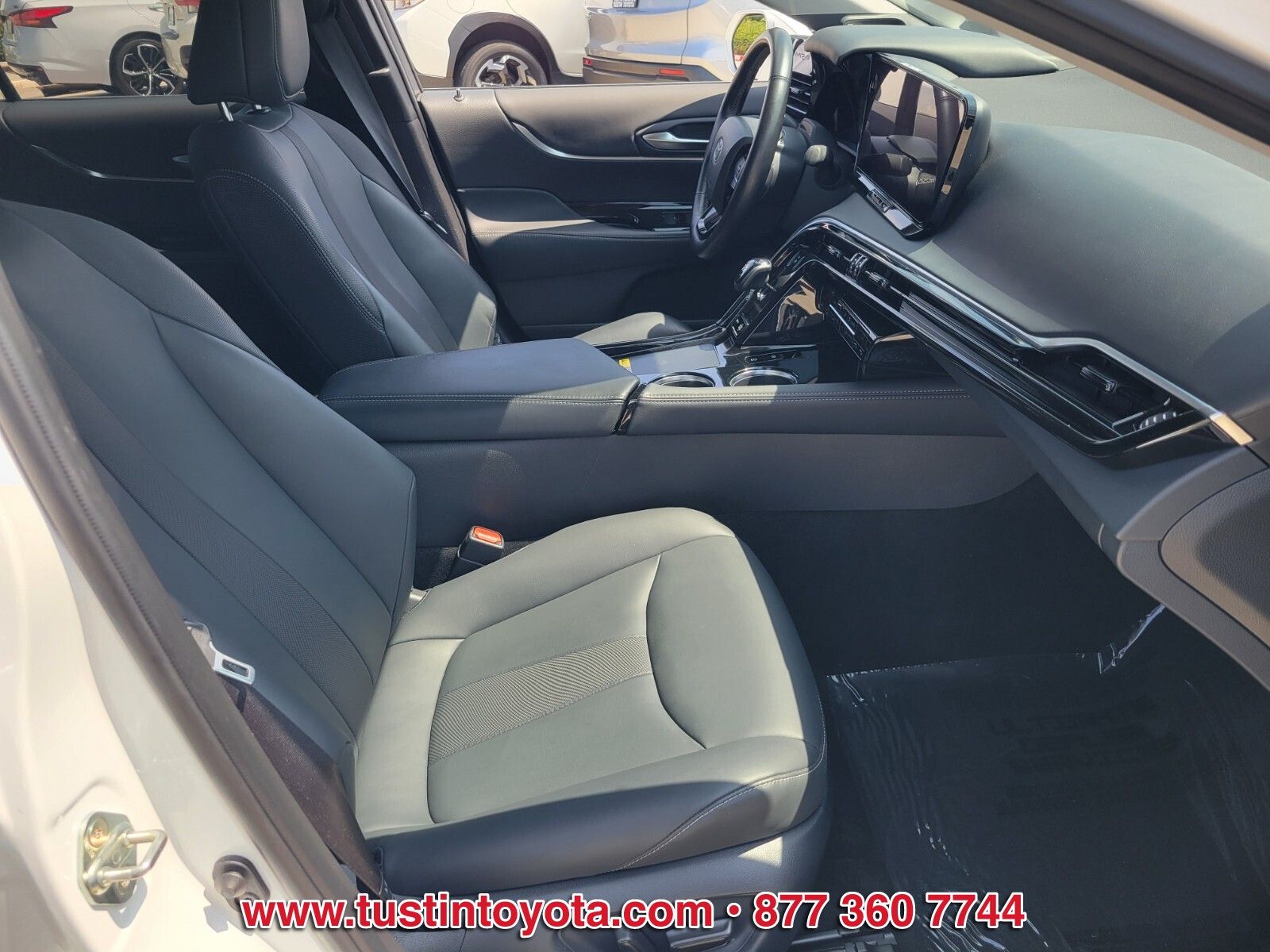Used 2024 White Toyota XLE image 15