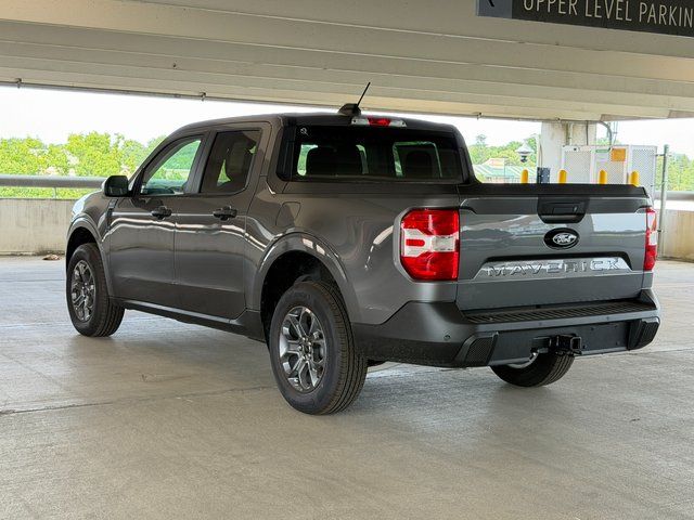New 2025 Carbonized Gray Metallic Ford XLT image 4