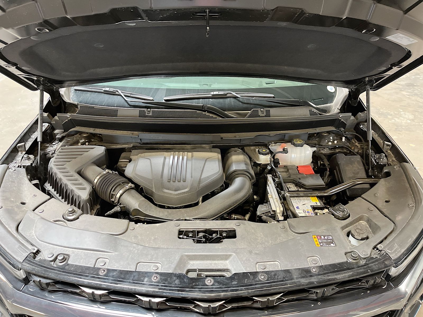 Used 2025 Black Chevrolet Z71 image 31