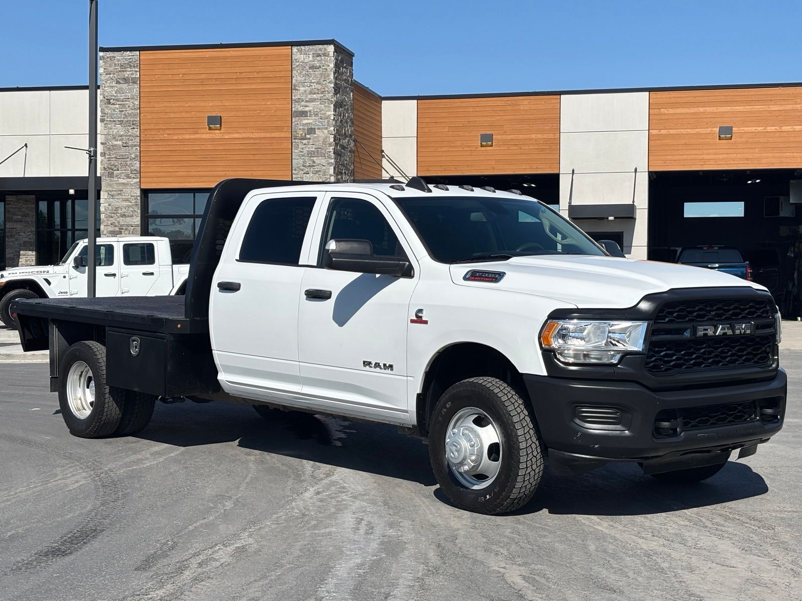 Bright White Clearcoat 2020 RAM 3500 Chassis Pickup Truck Four-Wheel Drive 6-Speed Automatic