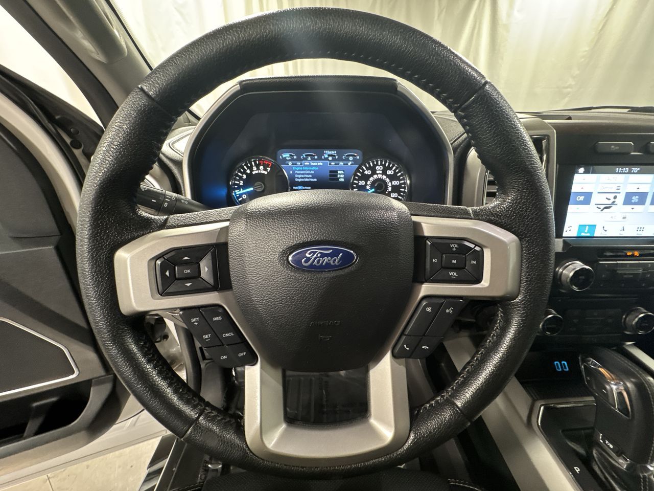 2016 Ford F-150 Lariat photo 21