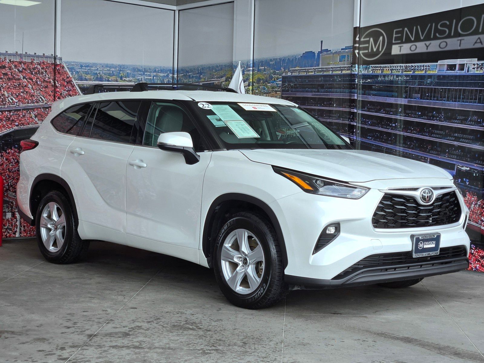 2022 Toyota Highlander LE FWD