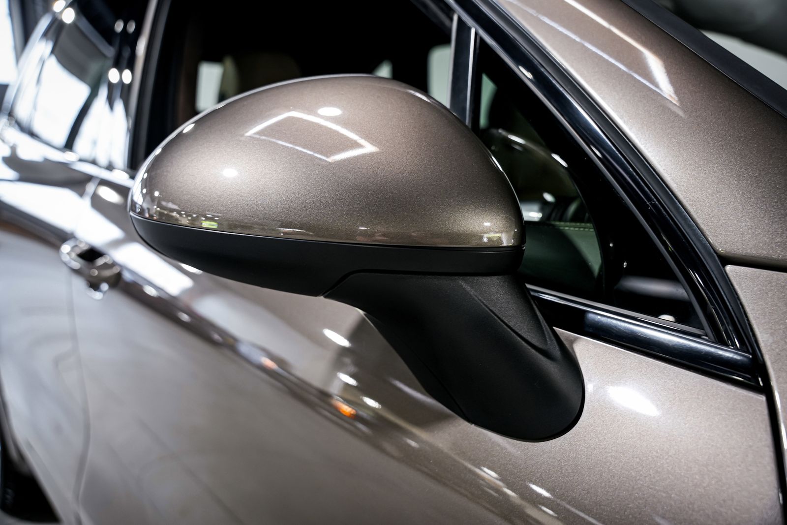 2013 Porsche Cayenne Turbo — photo 47