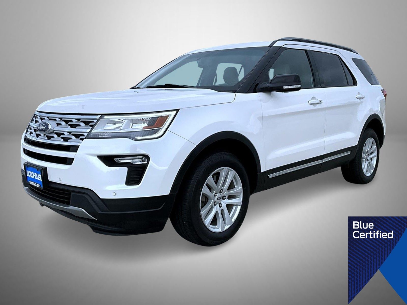 White Platinum Clearcoat Metallic 2018 Ford Explorer SUV / Crossover All-Wheel Drive 6-Speed Automatic