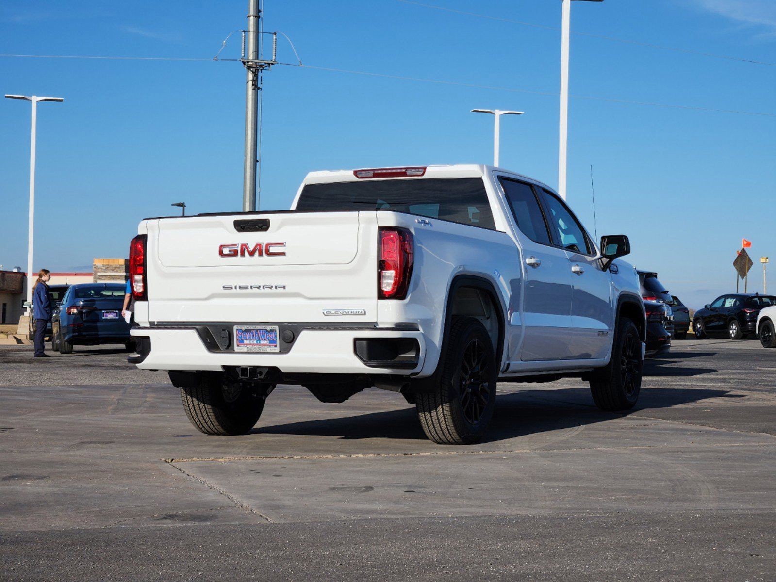 2025 GMC Sierra 1500 Elevation 5