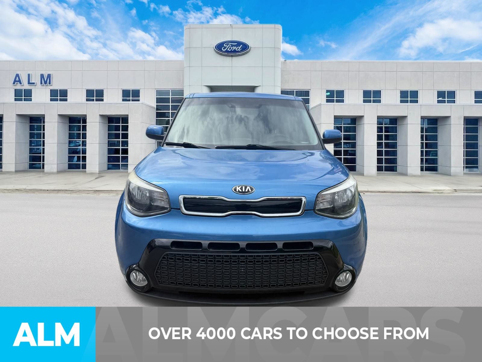 Used 2016 Blue Kia Plus image 2