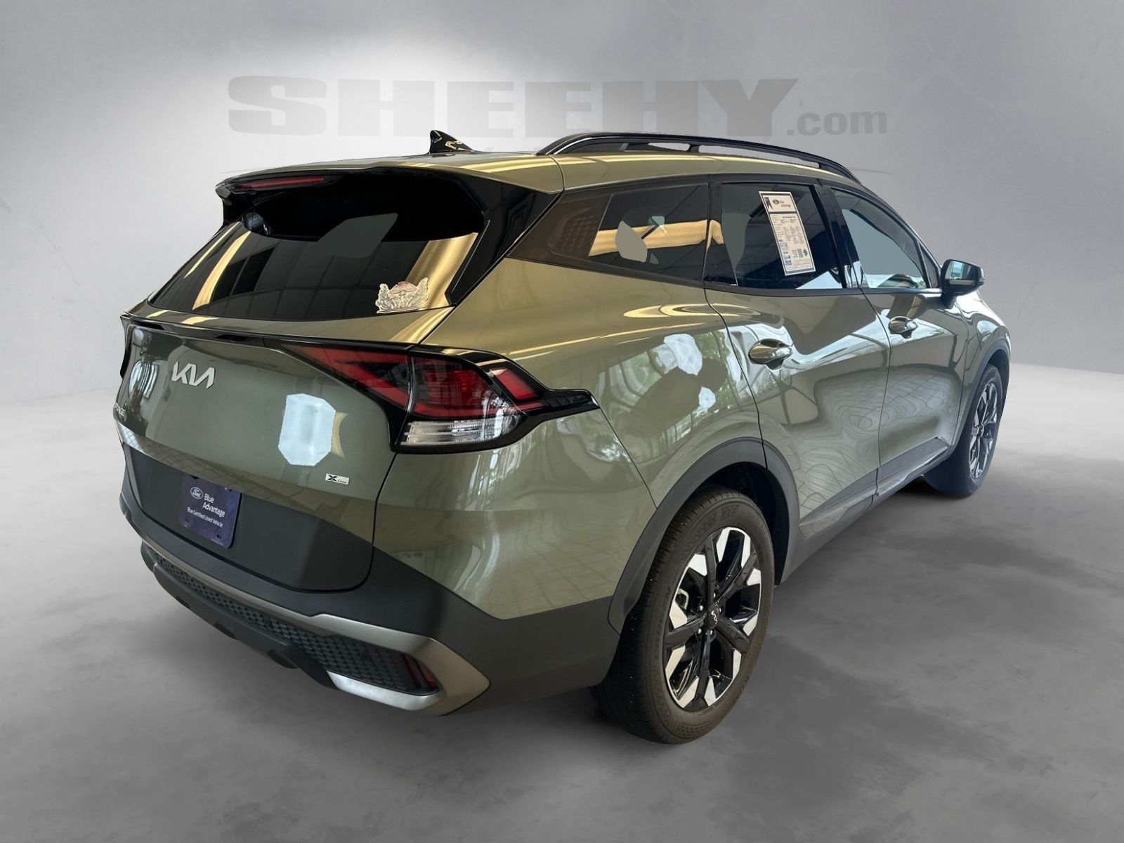 Used 2023 Jungle Green Kia X-Line image 12