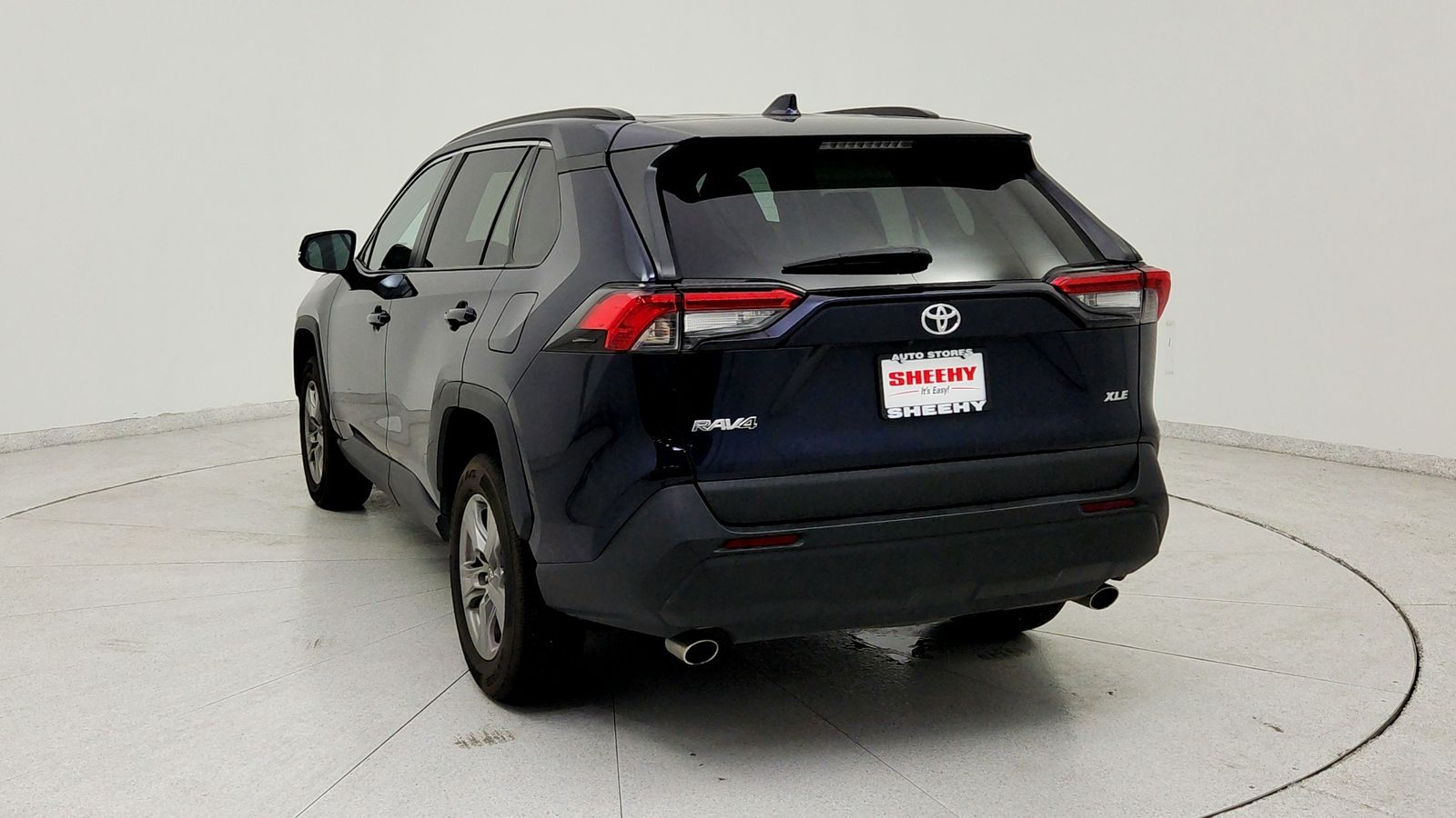 Used 2024  Toyota XLE image 5