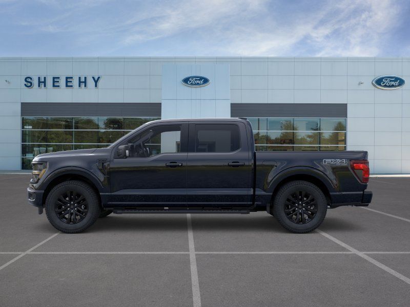 New 2026 Agate Black Metallic Ford XLT image 5