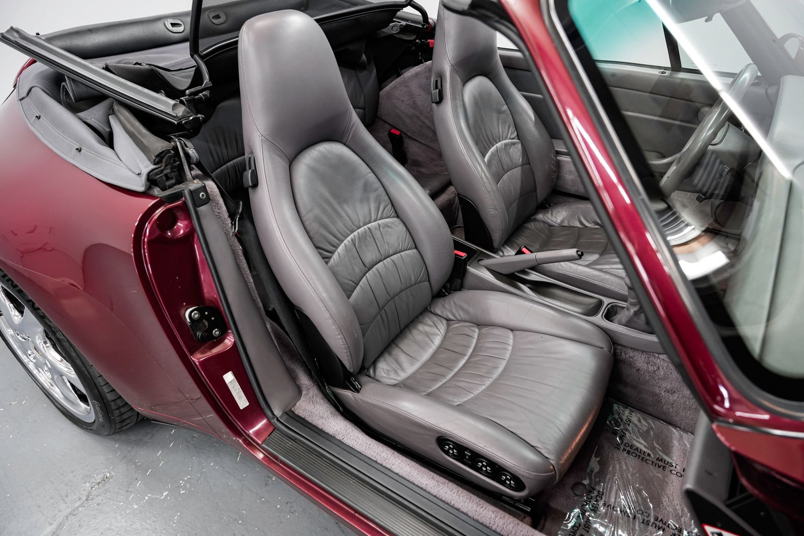 1997 Porsche 911 Carrera — photo 27