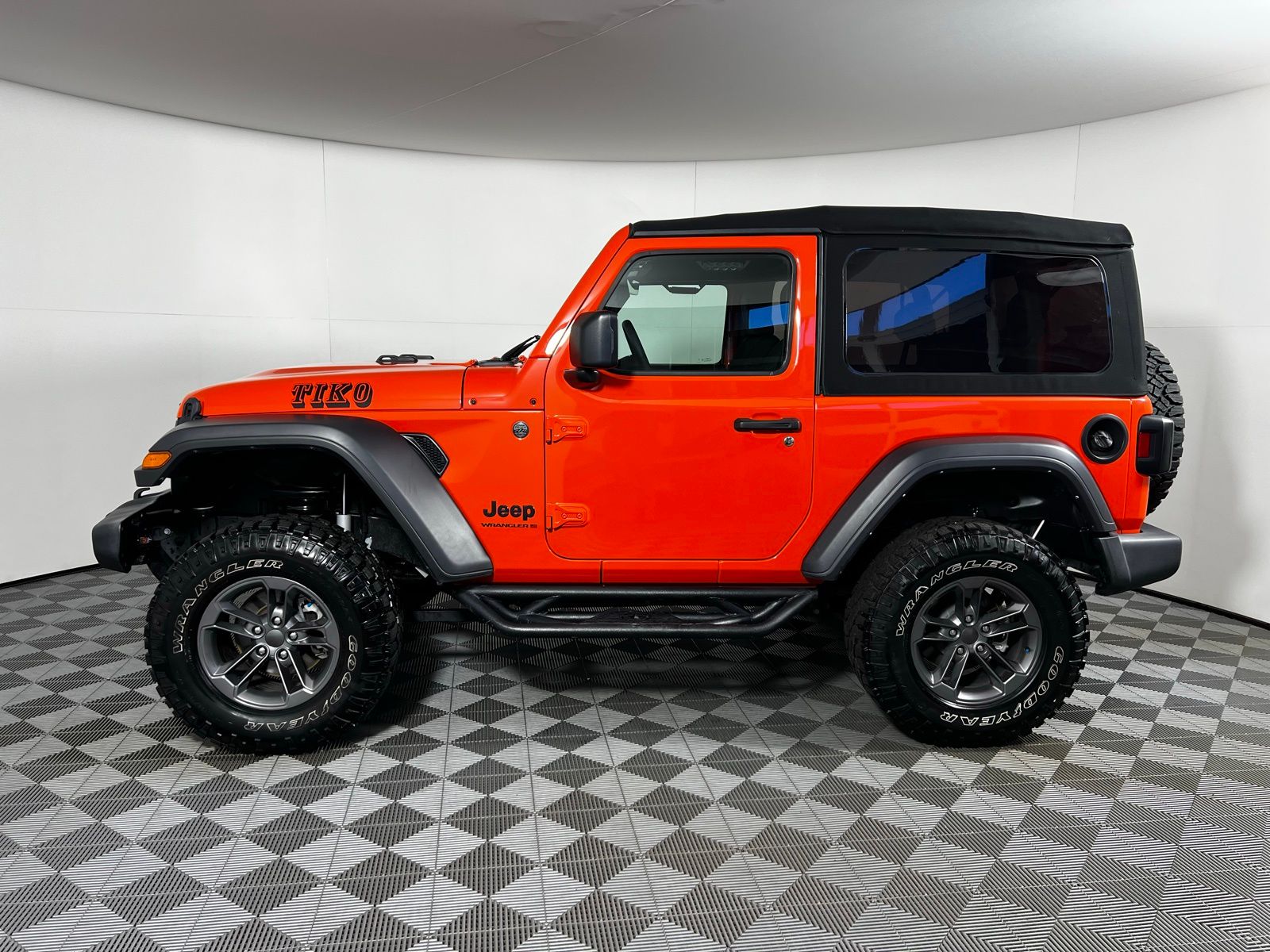 Thumbnail: 2023 Jeep Wrangler - 8