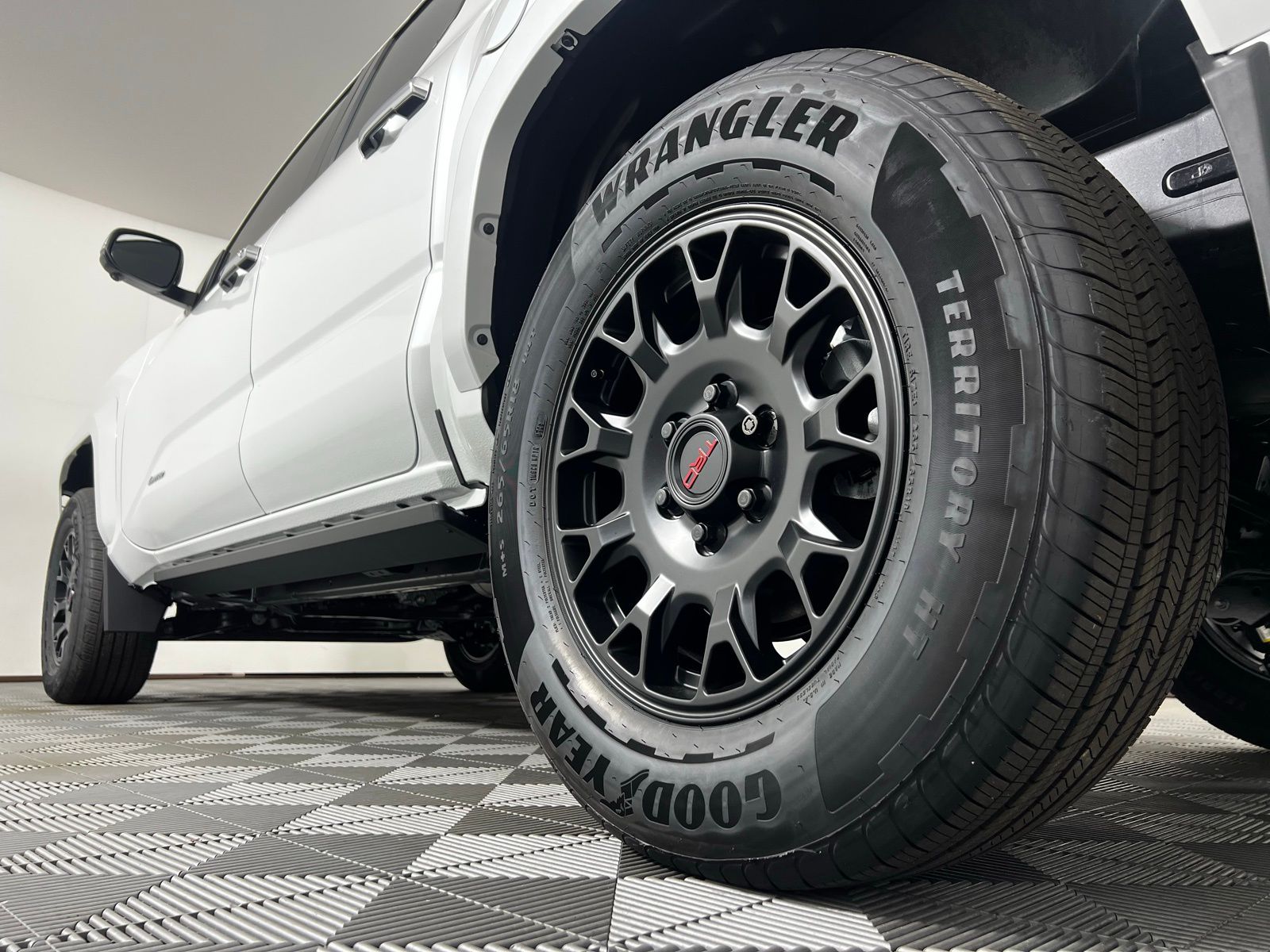 Thumbnail: 2025 Toyota Tacoma - 26