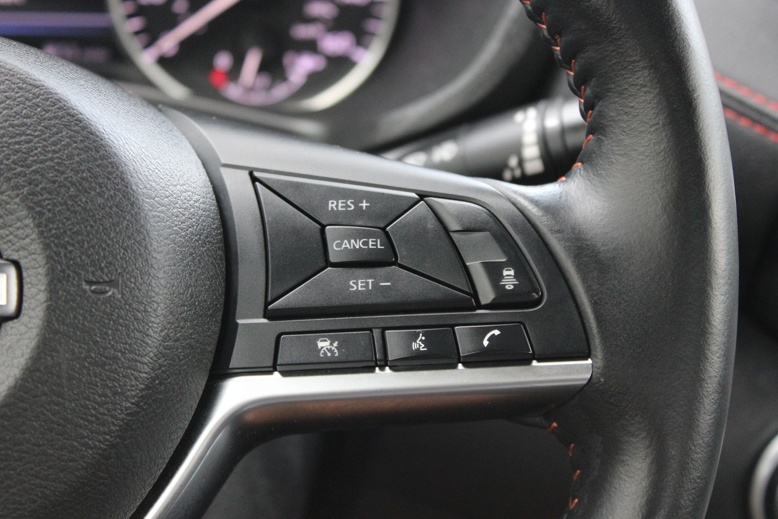 Used 2024 Gray Nissan SR image 30