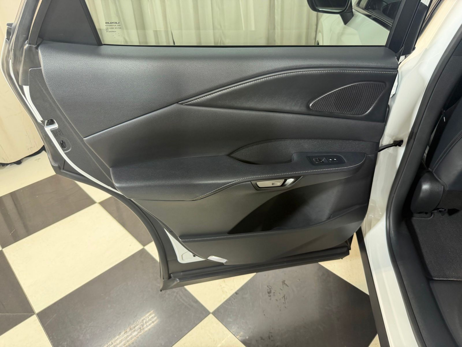 Used 2023 White Lexus 350 Premium image 26