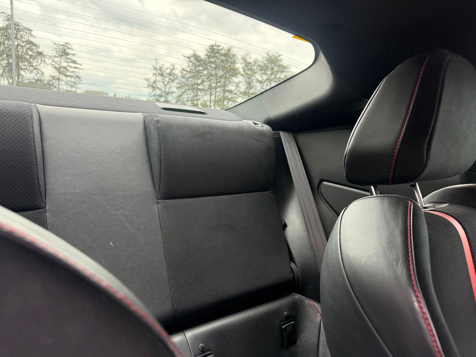 Used 2022 Silver Subaru Limited image 7