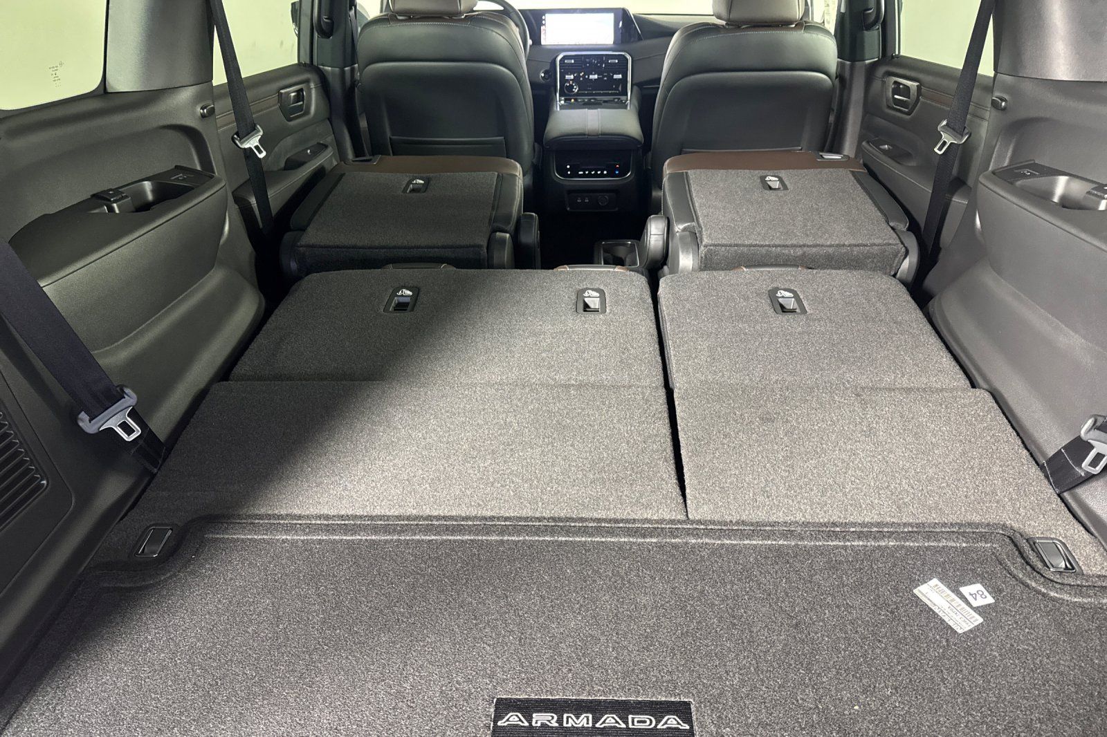 2026 Nissan Armada SL - Photo 13