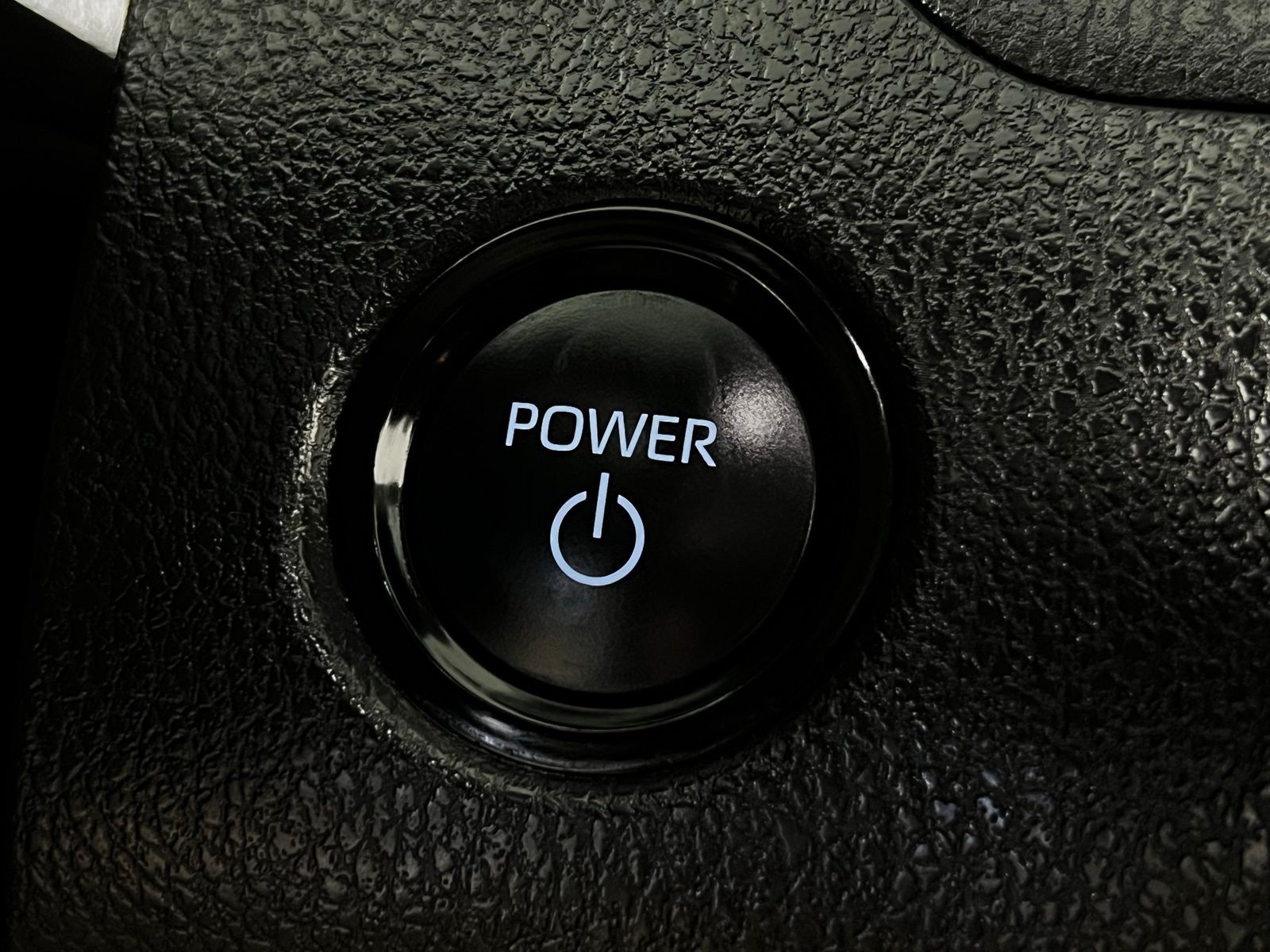 Thumbnail: 2025 Toyota Camry - 19