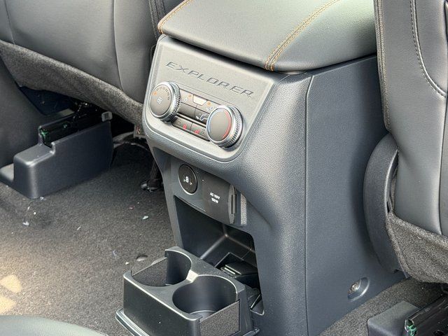 New 2026 Vapor Blue Metallic Ford Tremor image 12