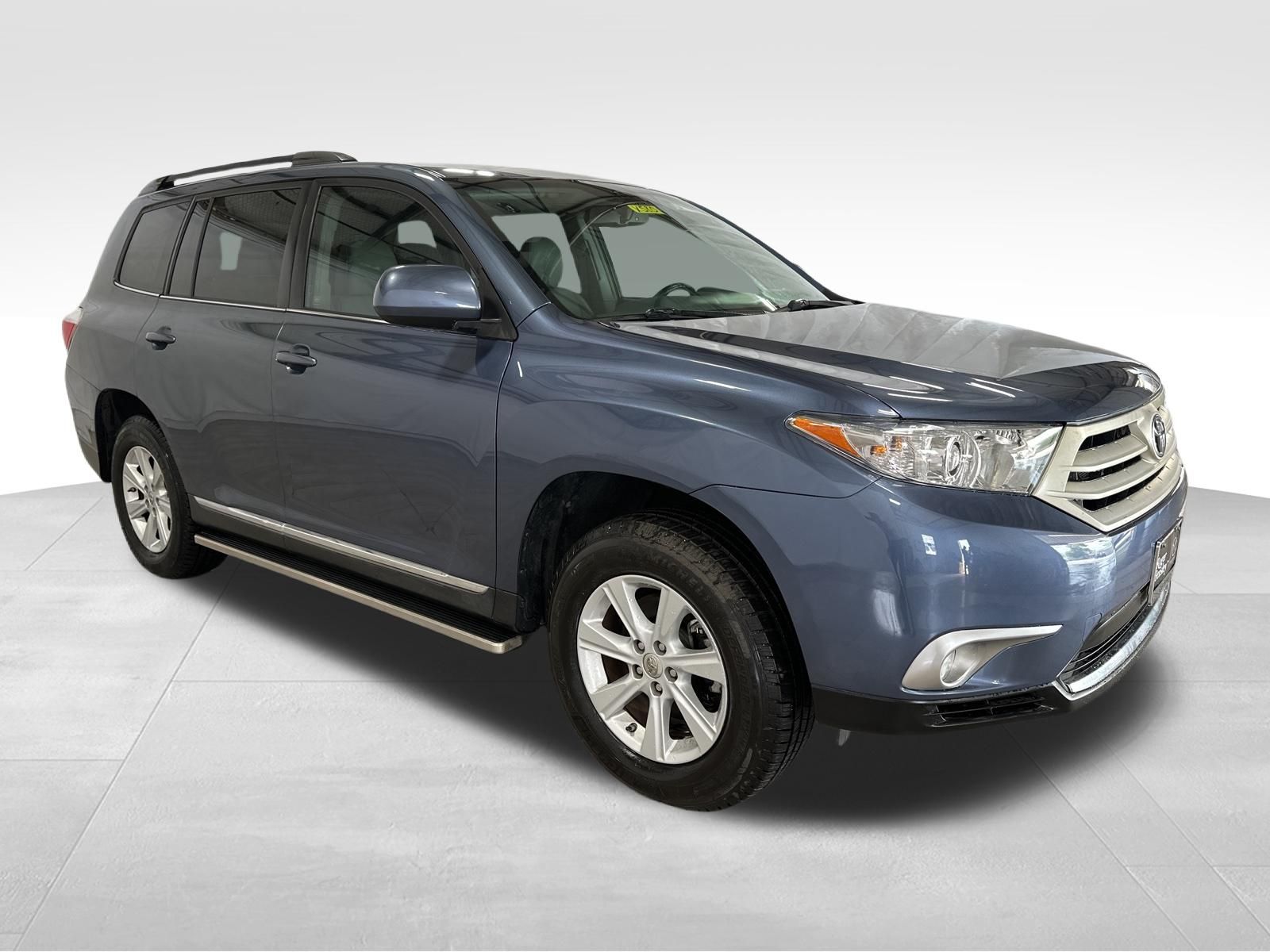 Used Car 2013 Toyota Highlander  Base Plus V6 For Sale Under $15,000 In Austin, Texas