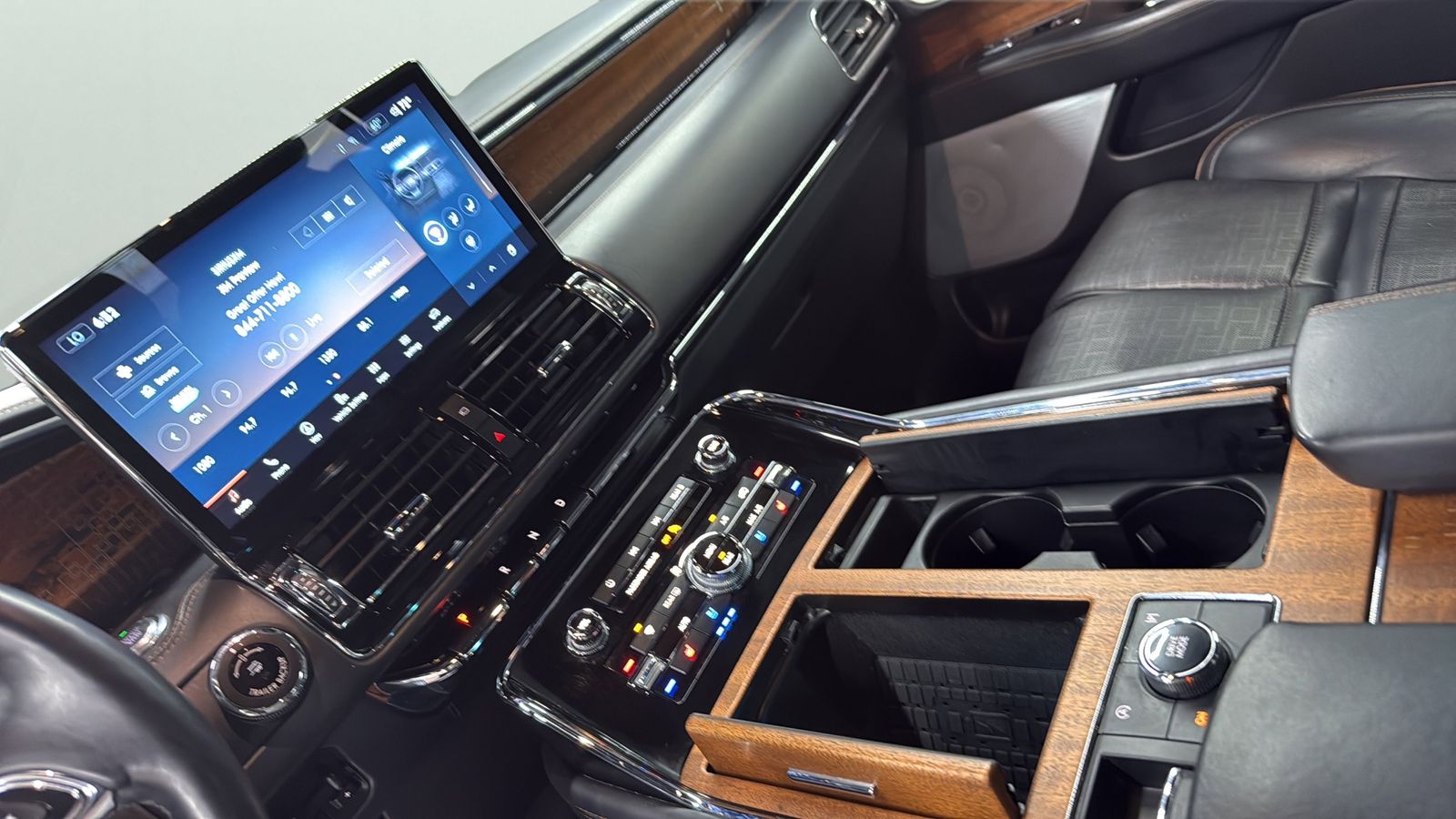 Used Car 2022 Lincoln Navigator  Black Label For Sale Under $50,000 In Austin, Texas