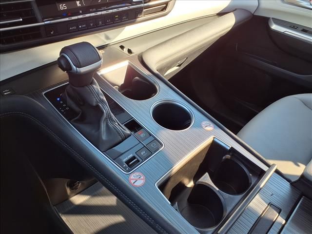 2025 Toyota Sienna XLE  at Gullo Toyota