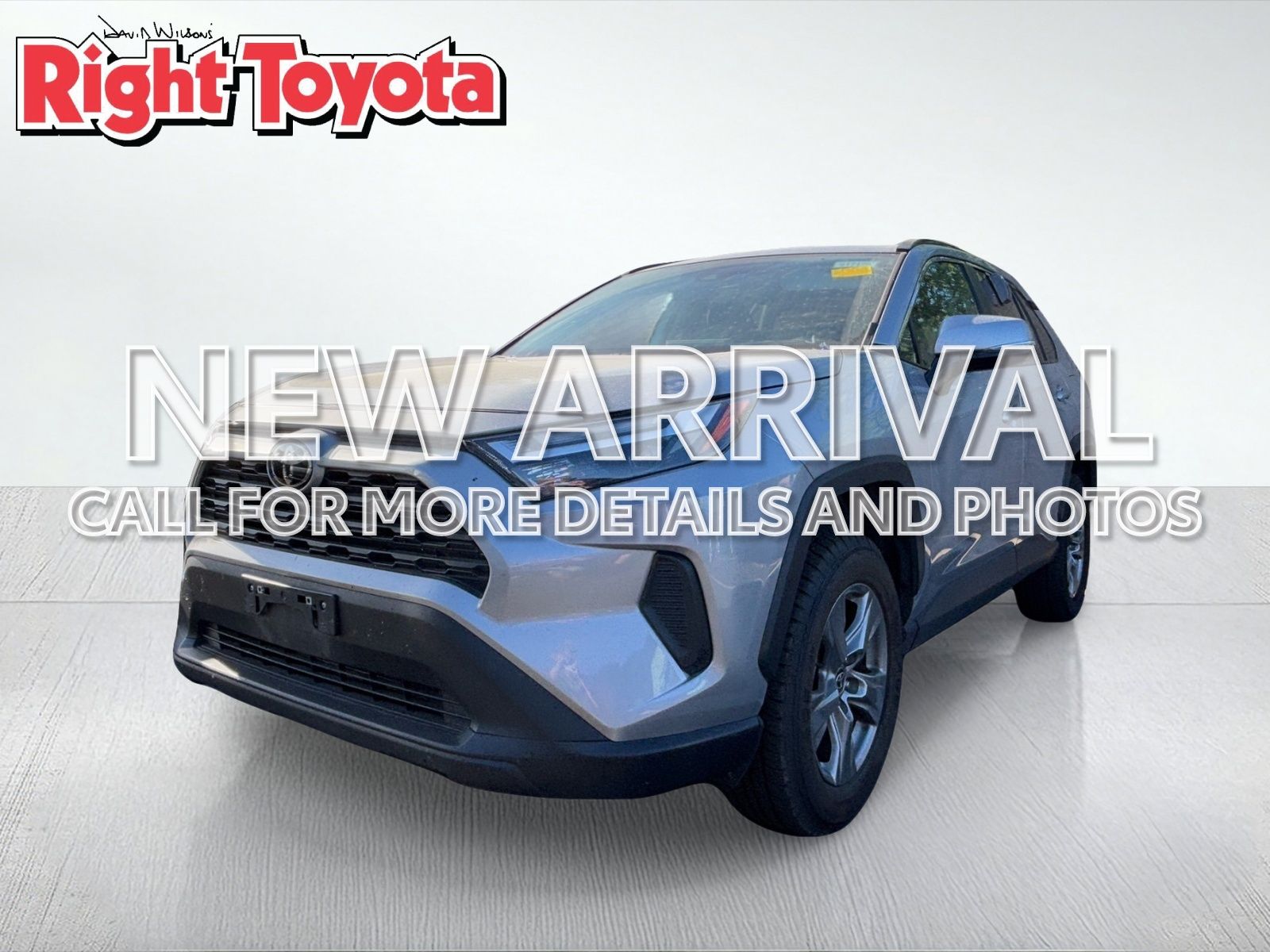 Silver Sky Metallic 2024 Toyota RAV4 XLE FWD SUV / Crossover Front-Wheel Drive 8-Speed Automatic