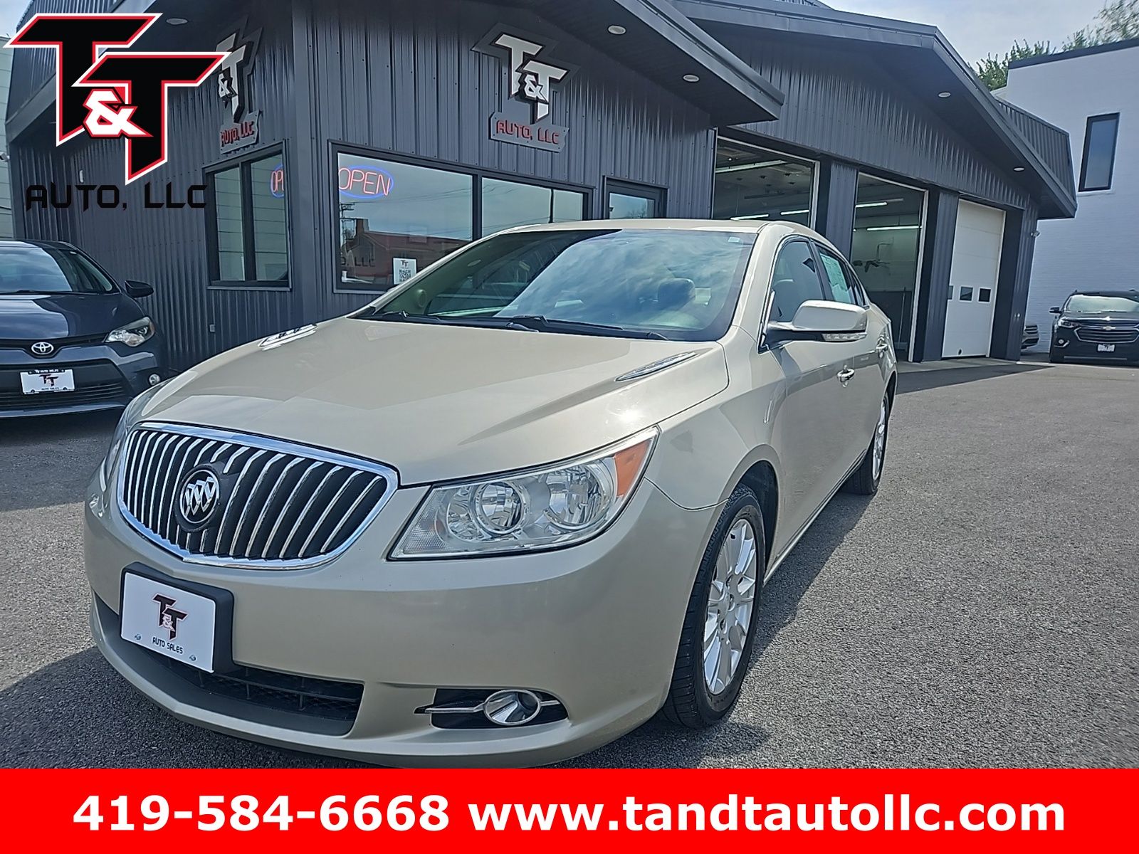 Champagne Silver Metallic 2013 Buick LaCrosse Leather FWD Sedan Front-Wheel Drive 6-Speed Automatic