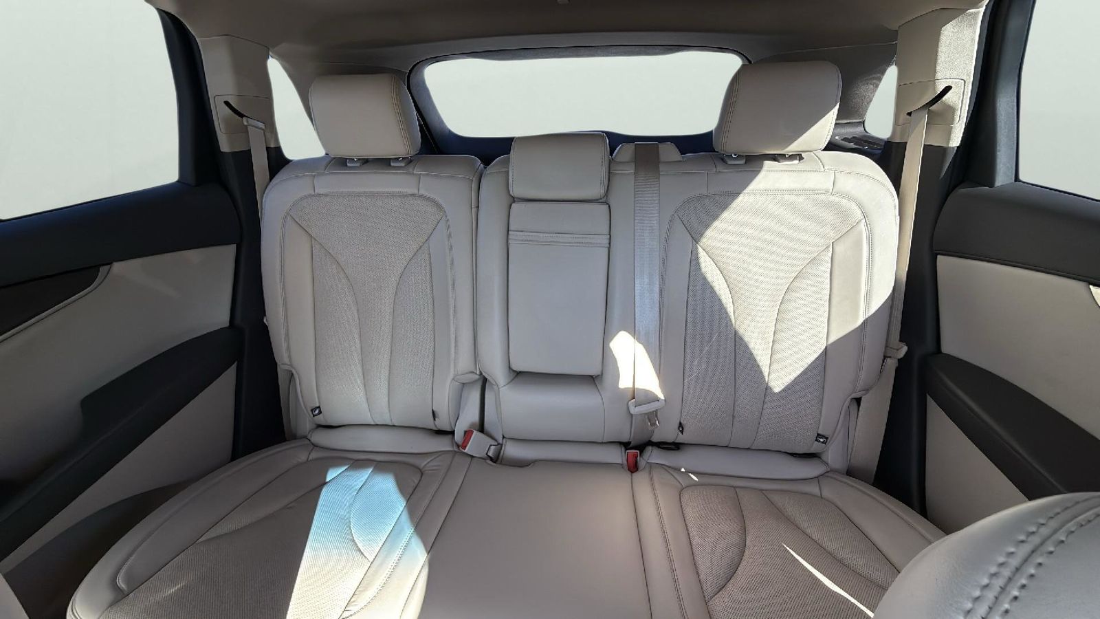 Used Car 2020 Lincoln Nautilus  Reserve For Sale Under $30,000 In Austin, Texas