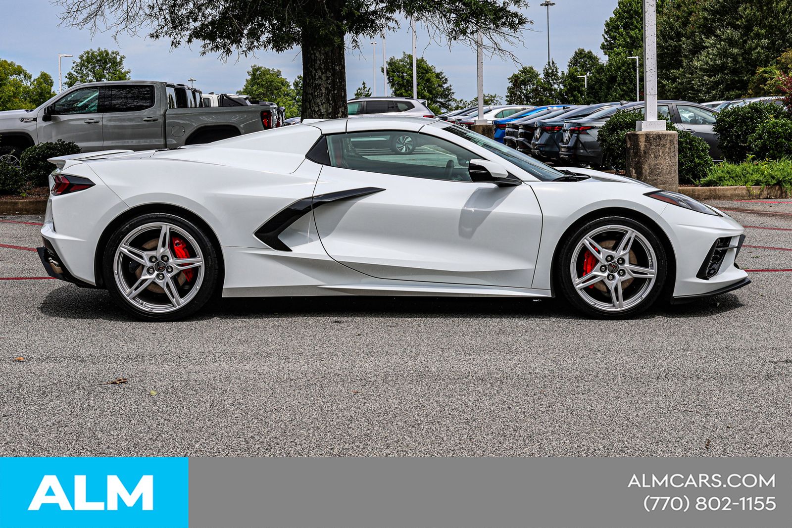 Used 2024 White Chevrolet Stingray image 11
