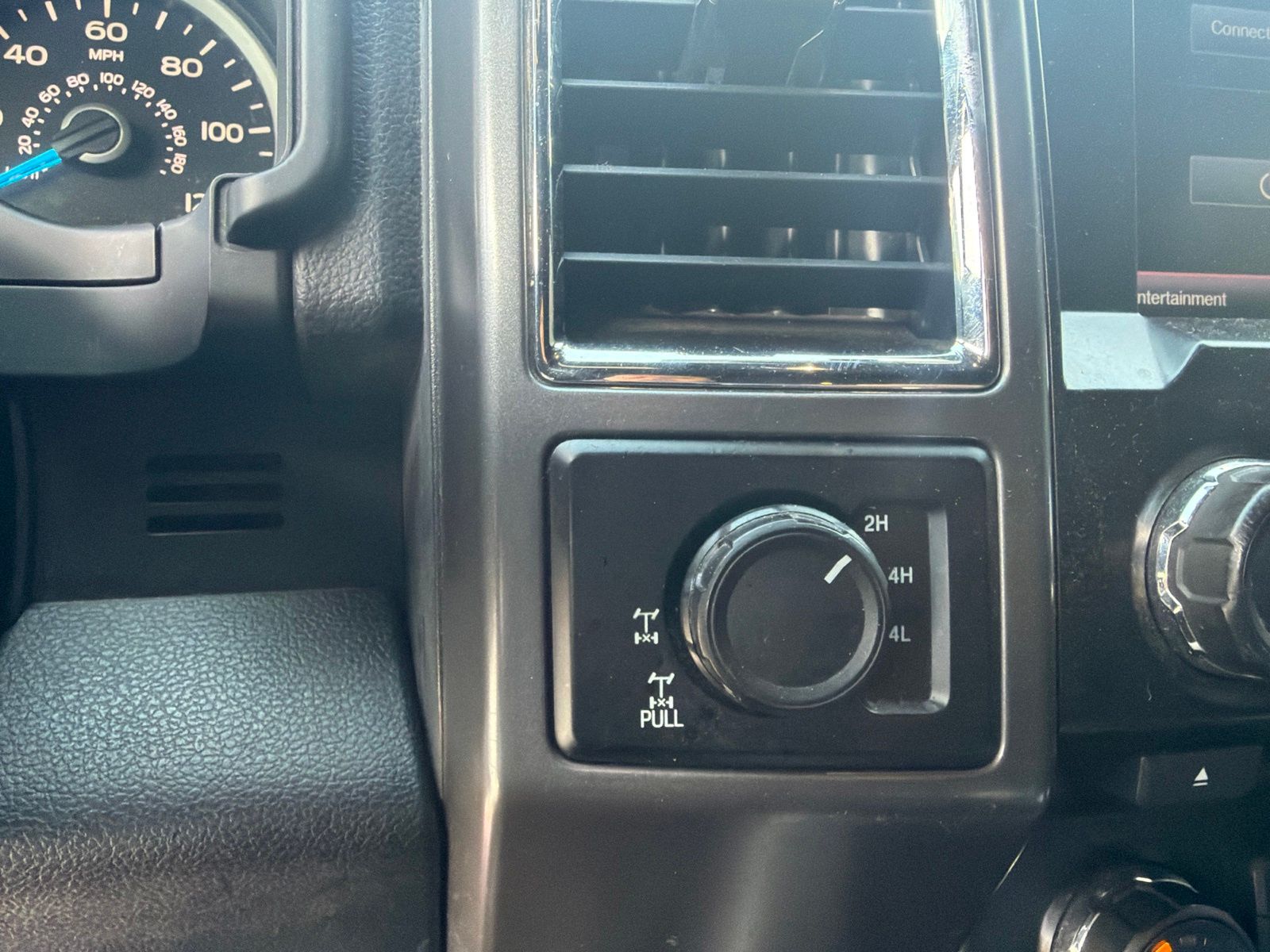 Used 2015 Tuxedo Black Metallic Ford XLT image 27