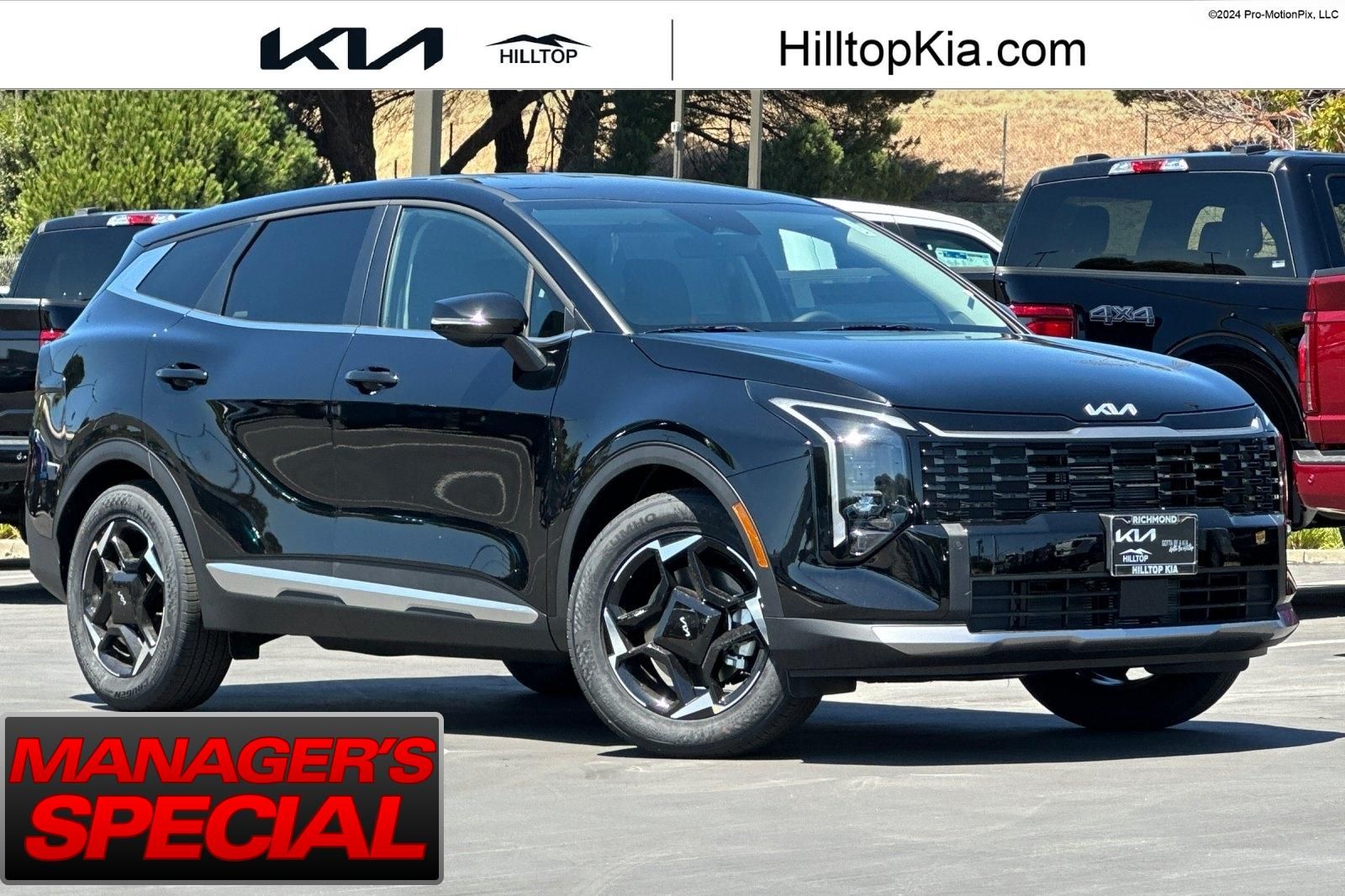 Ebony Black 2026 Kia Sportage SUV / Crossover Front-Wheel Drive 8-Speed Automatic