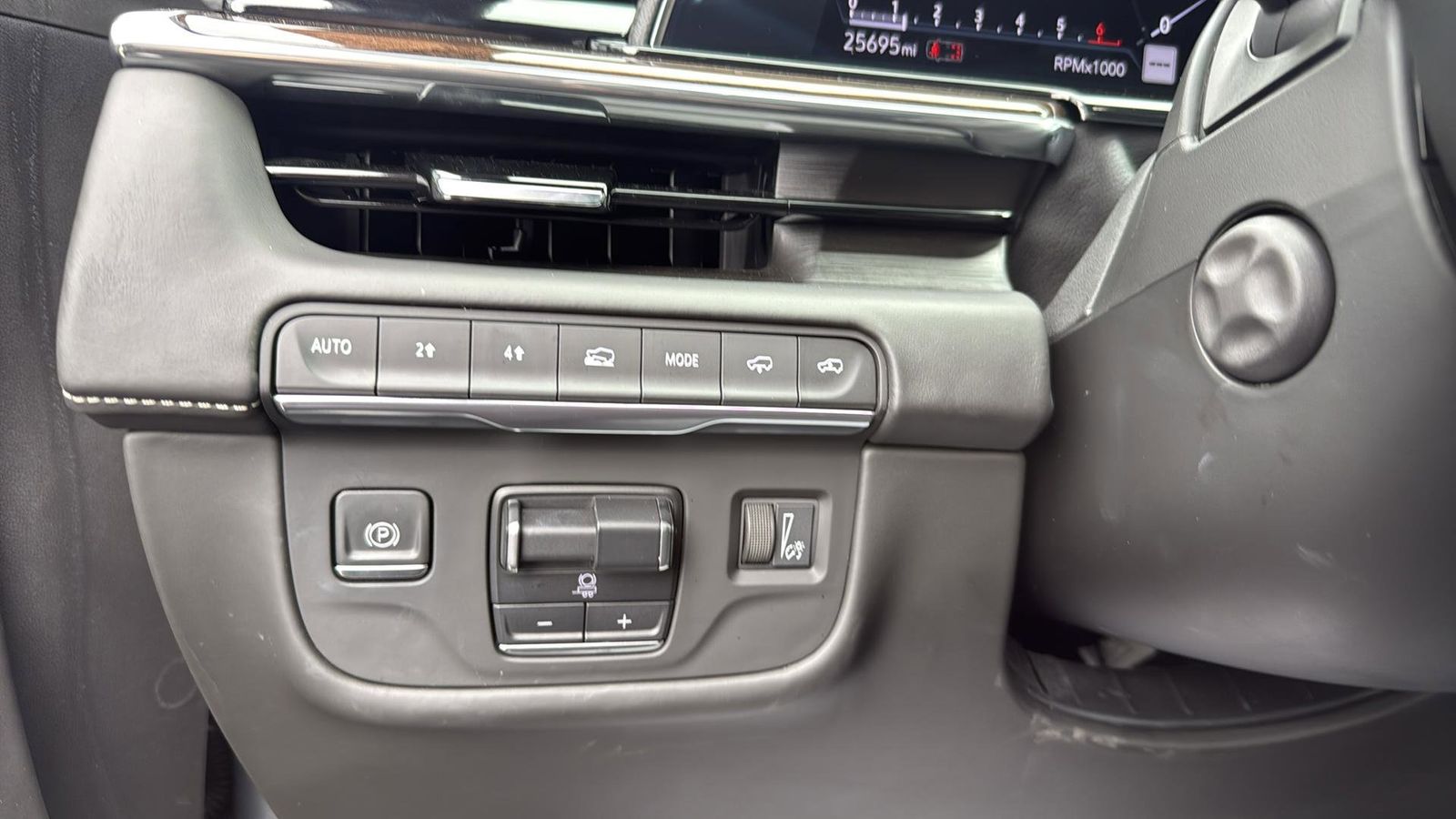 Used Car 2023 Cadillac Escalade  Sport Platinum For Sale Under $90,000 In Austin, Texas