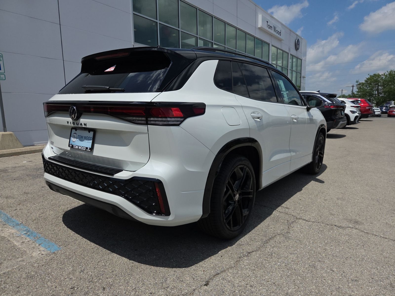 new 2026 Volkswagen Tiguan car, priced at $38,673
